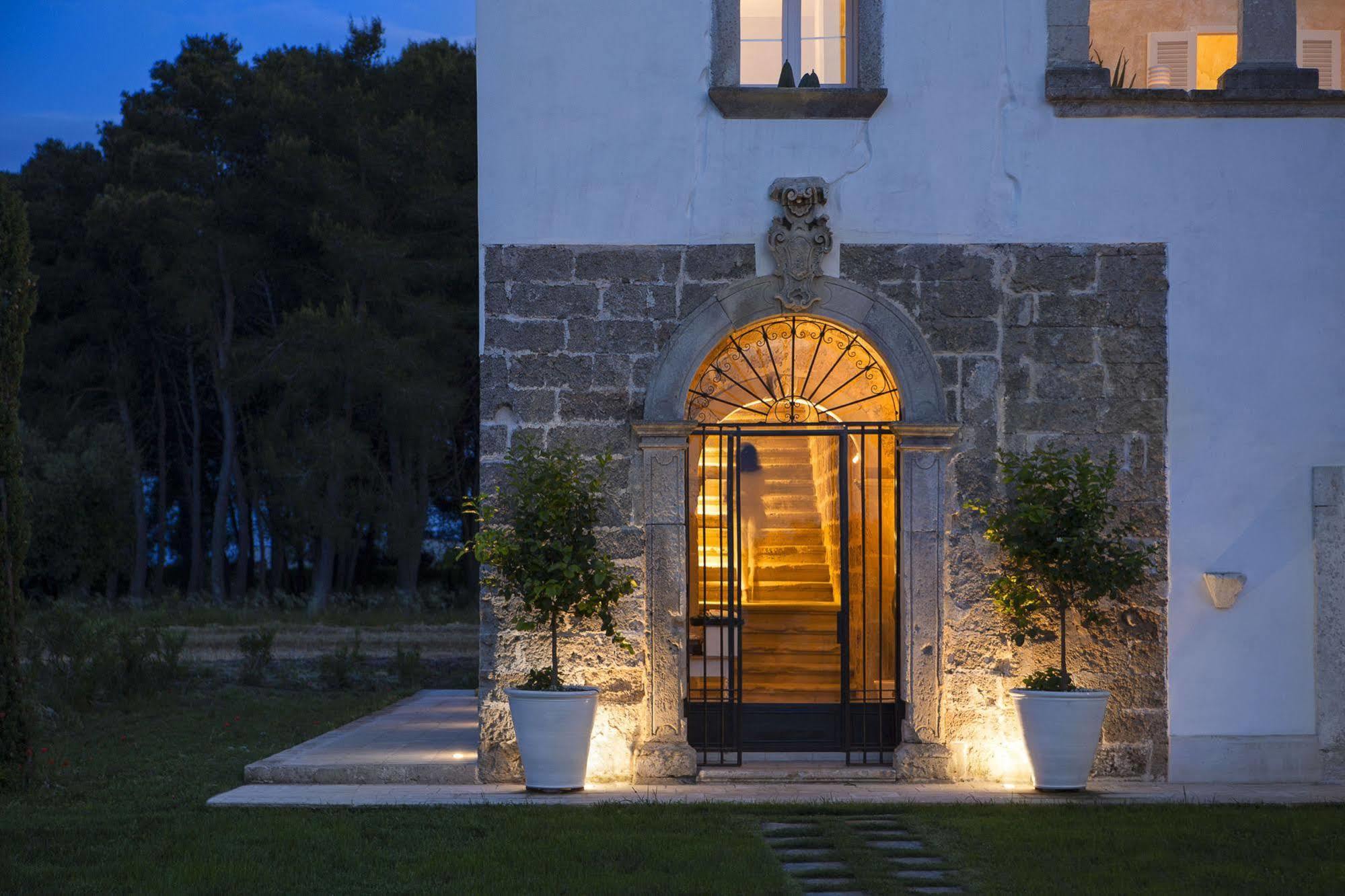 Critabianca - Masseria In Salento クトロフィアーノ エクステリア 写真